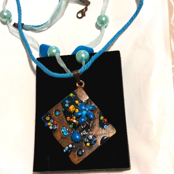 Necklace - Picture 1 of 1